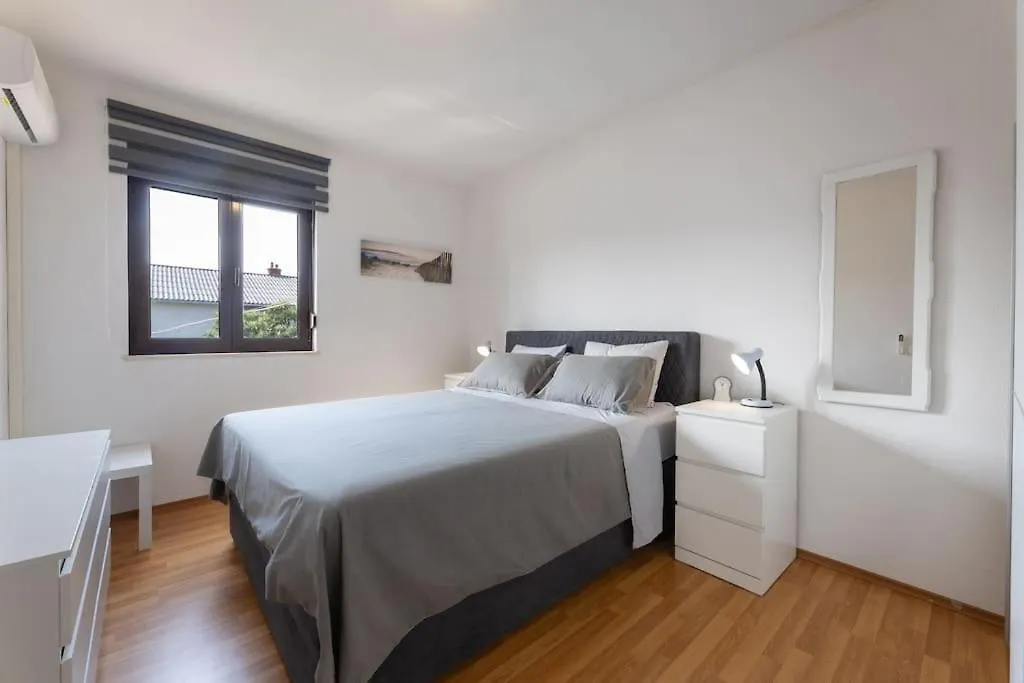 Apartment Ozzy Kastela Croatia