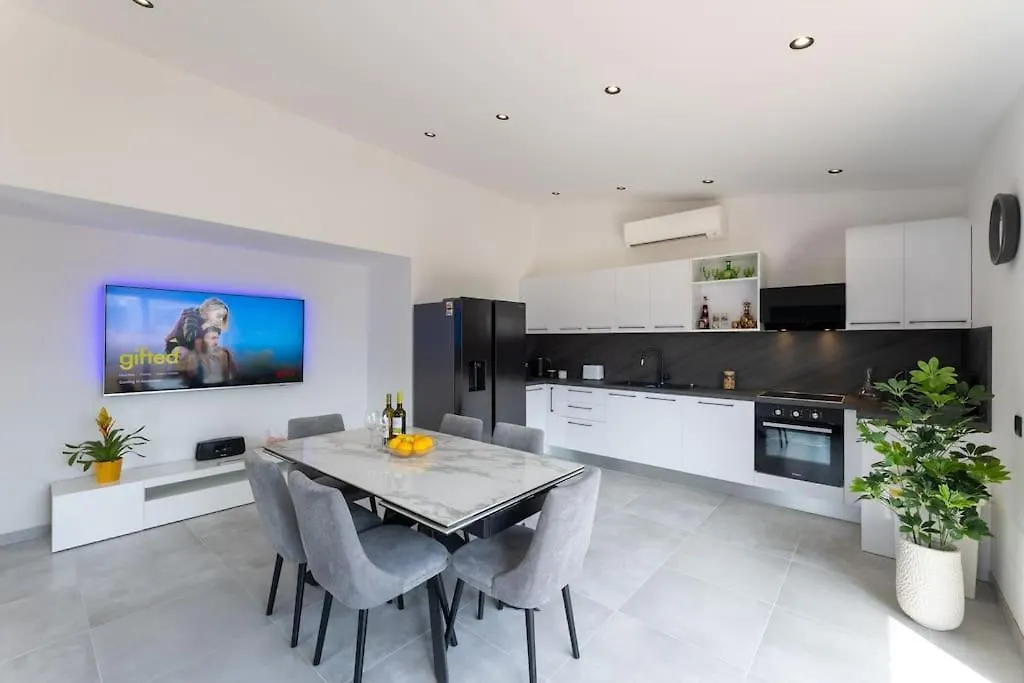 Apartment Ozzy Kastela